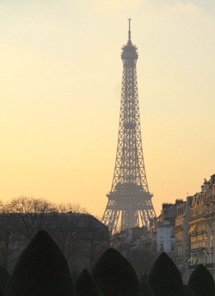Eiffel tower_Paris_France